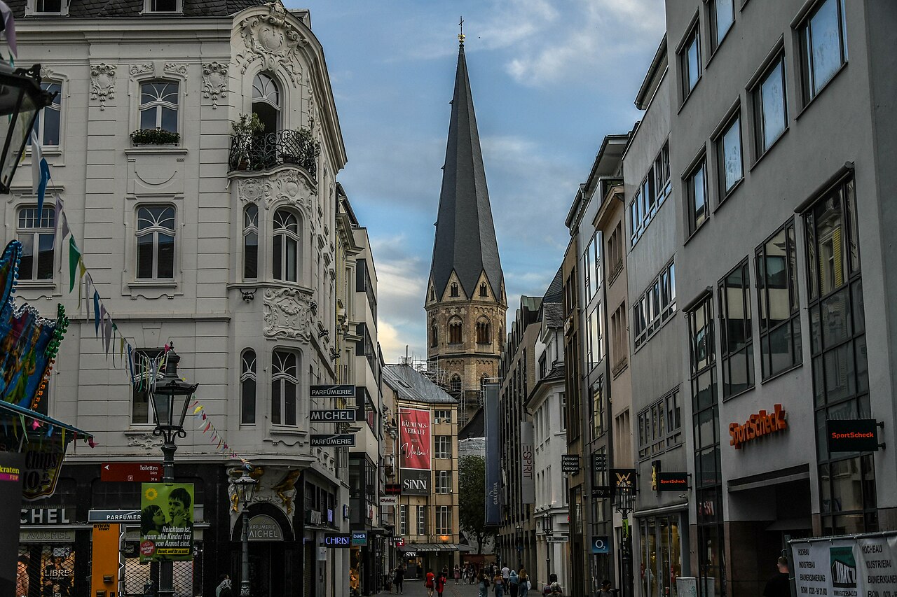 Commons: Bonn Altstadt Münster