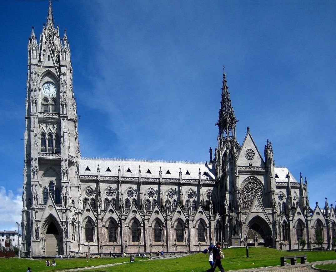 Commons: Basilica of the National Vow Ecuador