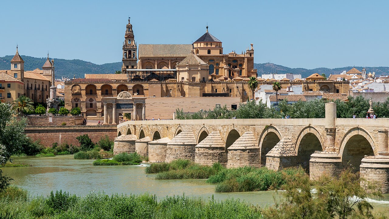 Commons: Córdoba Roman bridge Mezquita