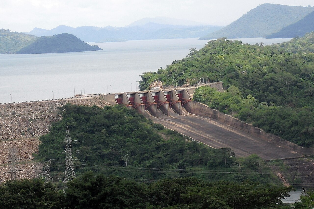 Commons: Akosombo Dam