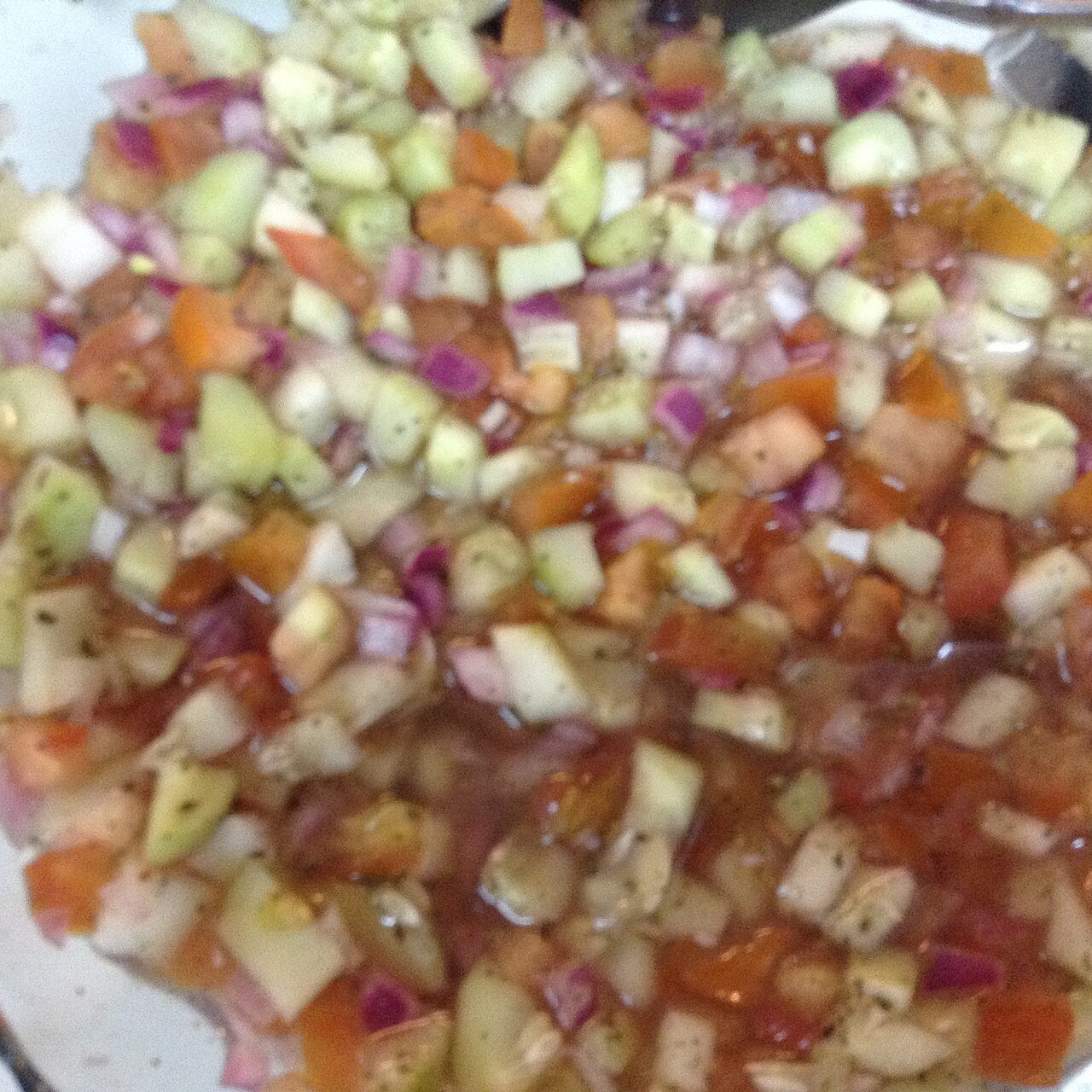 Commons: Salad Shirazi