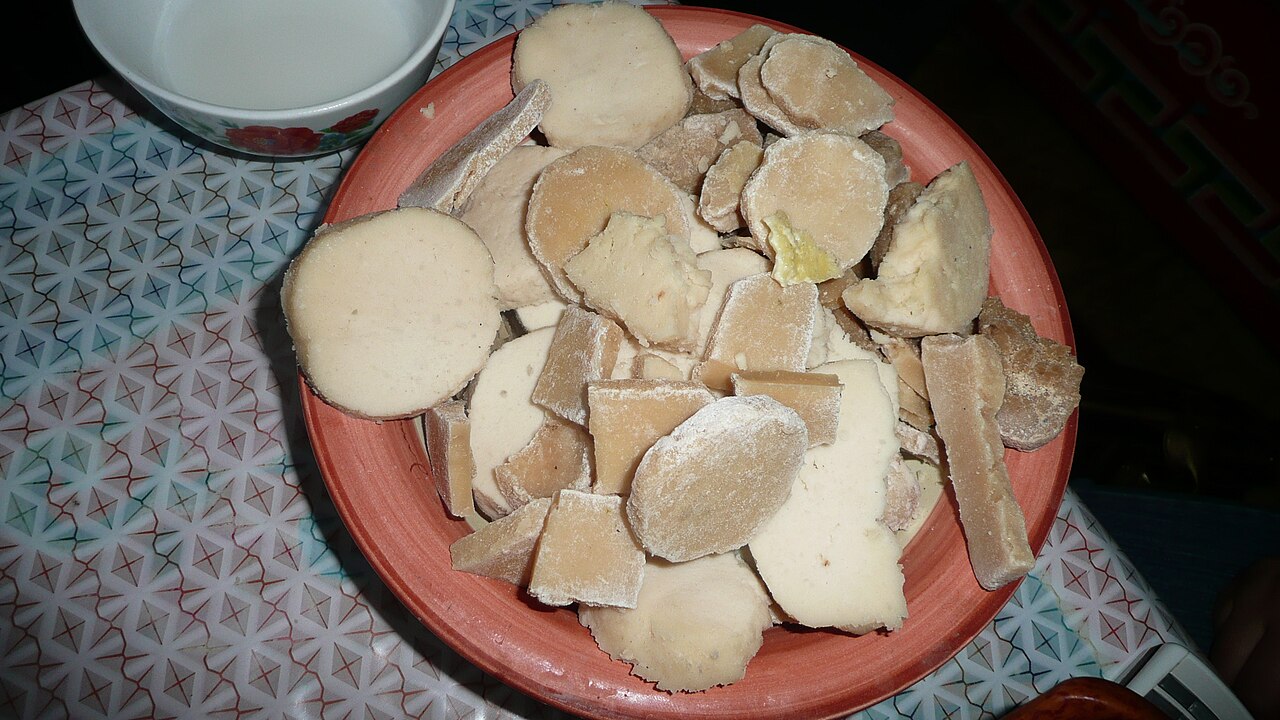 Commons: Aaruul
