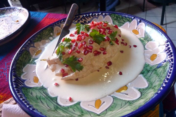 Chiles en nogada