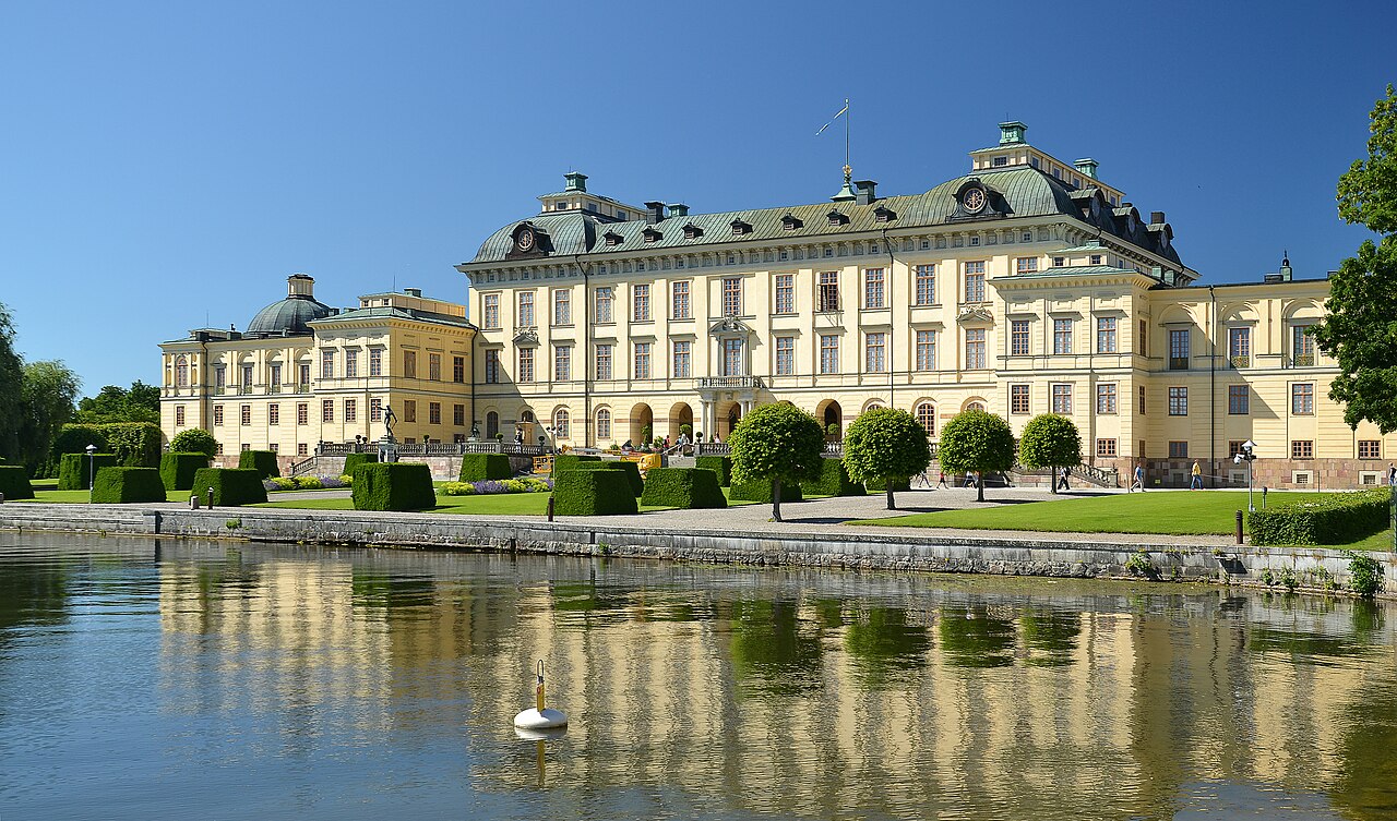 Commons: Drottningholms slott