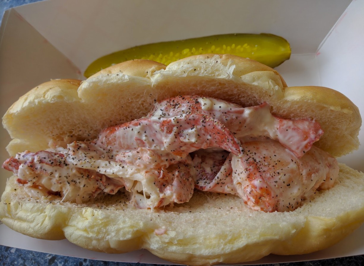Lobster roll