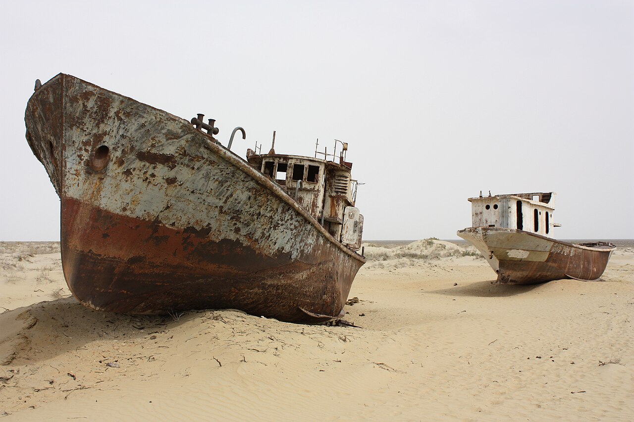 Commons: The Moynaq Ship Graveyard