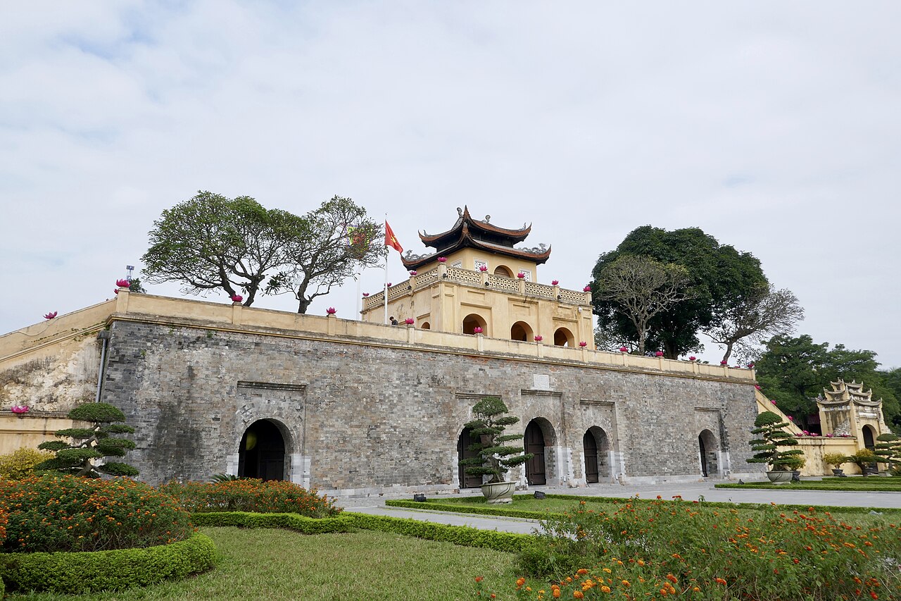 Commons: The Imperial Citadel of Thăng Long
