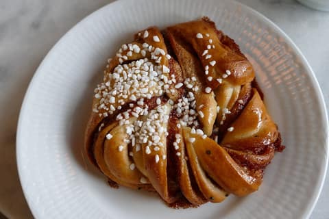 Cinnamon roll